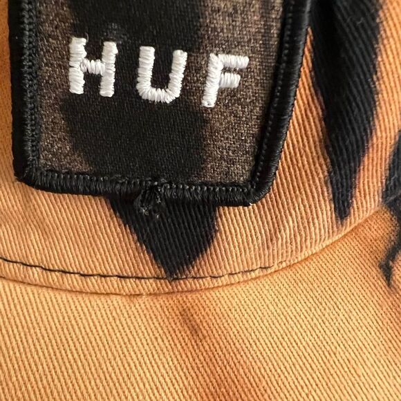 Huf customized well loved men’s trucker SnapBack hat. - Picture 2 of 9